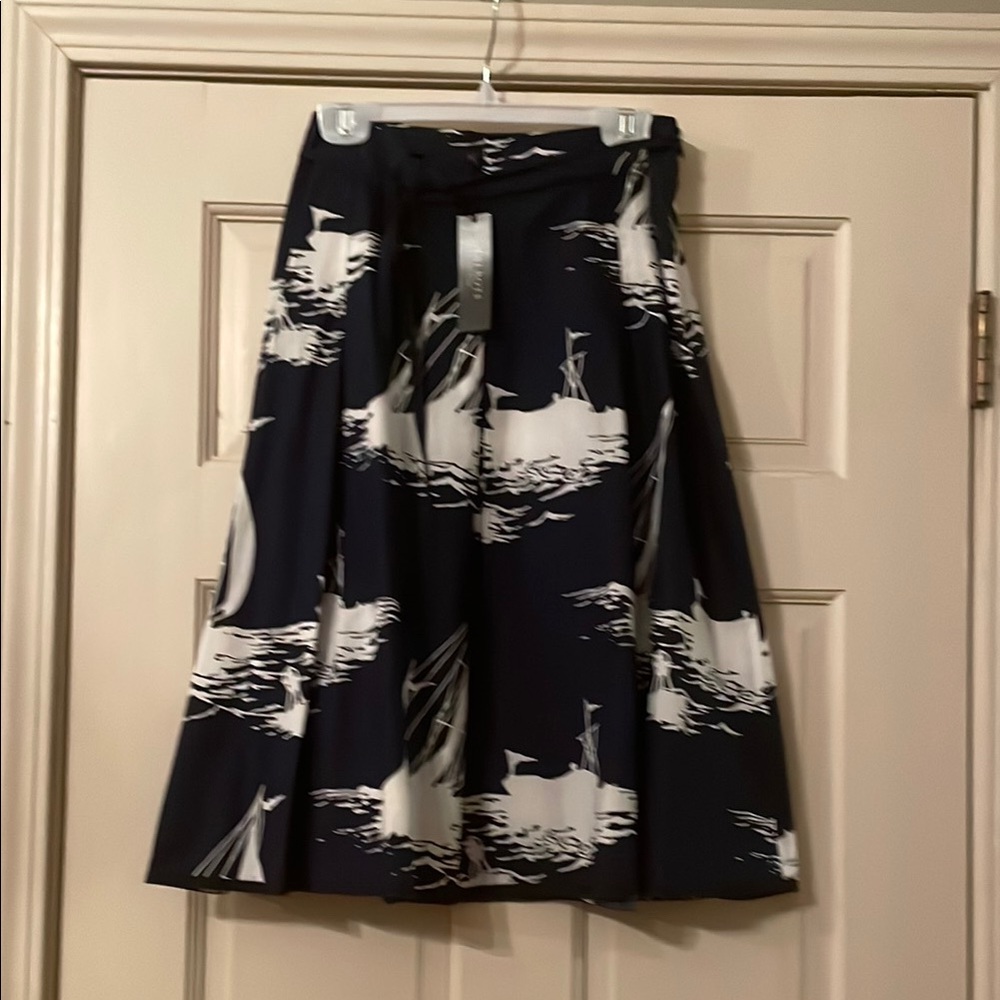 Talbots Nautical Navy and White Skirt—Size 10 NWT